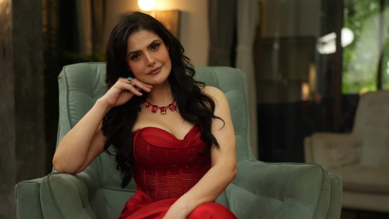 Zareen Khan: ‘हर दूसरे सीन में या तो किस की ज़रूरत थी या मुझे ब्रालेट में दिखाने की’, ज़रीन खान ने 'अक्सर 2' को लेकर खोला राज