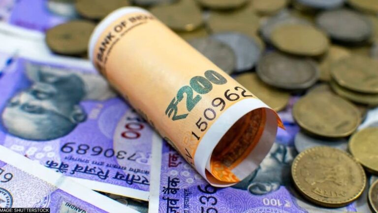 8th Pay Commission: क्या 18,000 रुपये से बढ़कर 69,000 रुपये हो जाएगी आपकी सैलरी? 8वें वेतन आयोग पर आ गया बड़ा अपडेट, जानिए क्या है प्रस्ताव