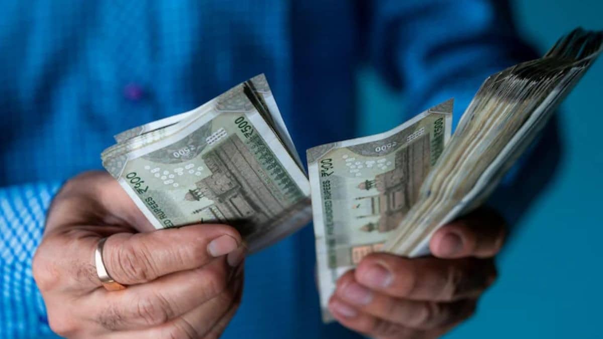 8th Pay Commission: न्यूनतम सैलरी 69,000 रुपये और हर साल 6% इंक्रीमेंट! 8वें वेतन आयोग में कर्मचारियों के लिए गेम चेंजर प्रस्ताव