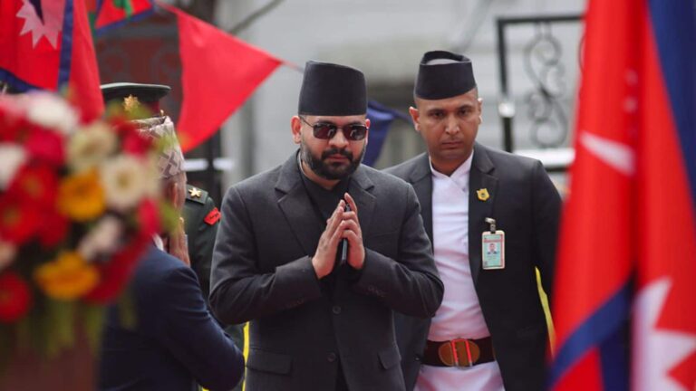 नेपाल में सरकारी कर्मचारियों को अब हर 15 दिन में मिलेगी तनख्वाह, नई सरकार का एक और बड़ा ऐलान