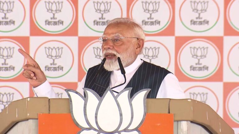 PM Modi in Bengal: 'सरेंडर करो, वरना बख्शे नहीं जाओगे...'; PM मोदी ने बंगाल चुनाव से पहले 'TMC के गुंडों' को दी चेतावनी