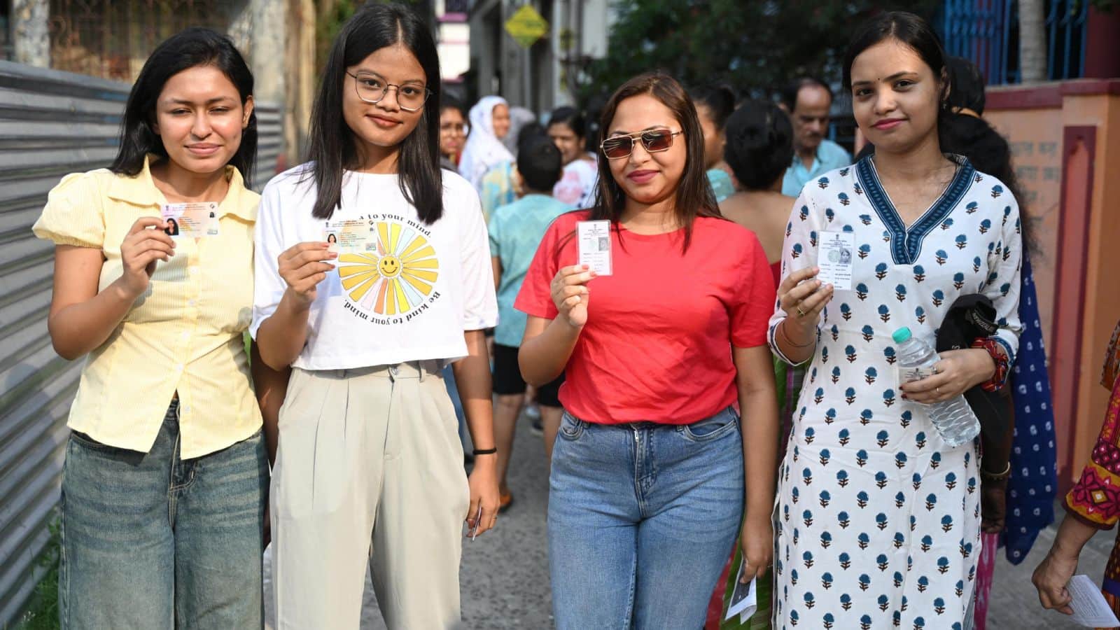 Exit Poll: 'साइलेंट वोटर' का ही बोलता है जलवा, न सर्वे पकड़ पाएं न एग्जिट पोल, बंगाल में भी इन्हीं की चर्चा क्यों?