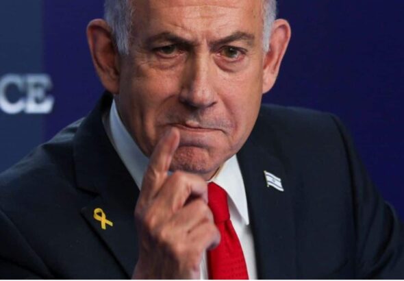 एक तस्वीर से घुटनों पर आएं नेतन्याहू! इजरायली सैनिक की वायरल हुई ऐसी फोटो की दुनियाभर में मच गया बवाल