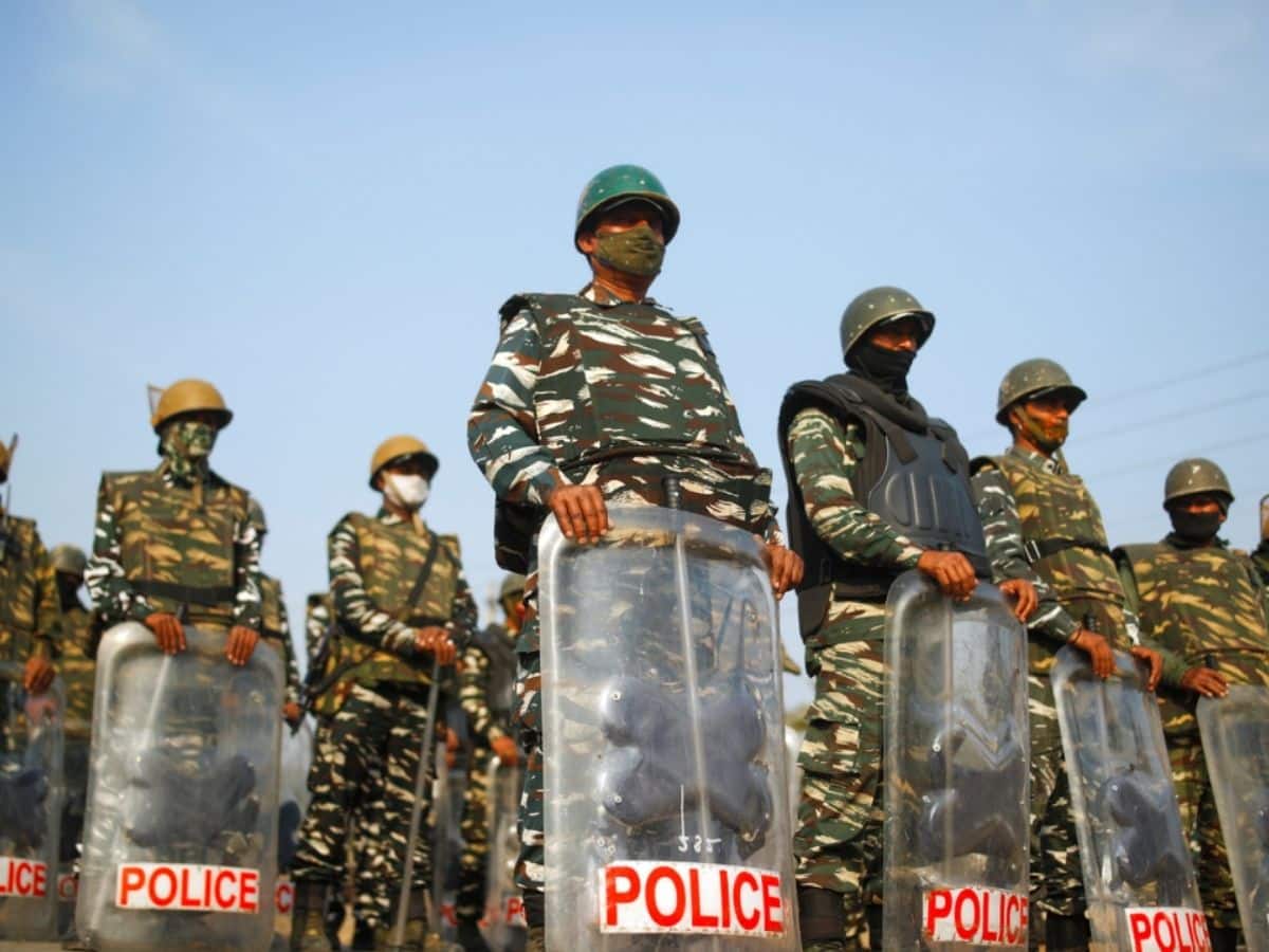 पश्चिम बंगाल में 36 घंटे के भीतर 1543 लोग अरेस्ट! दूसरे फेज की वोटिंग से पहले तांडव की तैयारी में कौन