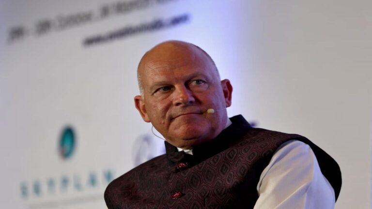 Air India CEO Resigns: एयर इंडिया के सीईओ कैंपबेल विल्सन ने दिया इस्तीफा, अब किसे मिलेगी टाटा ग्रुप एयरलाइन की कमान?