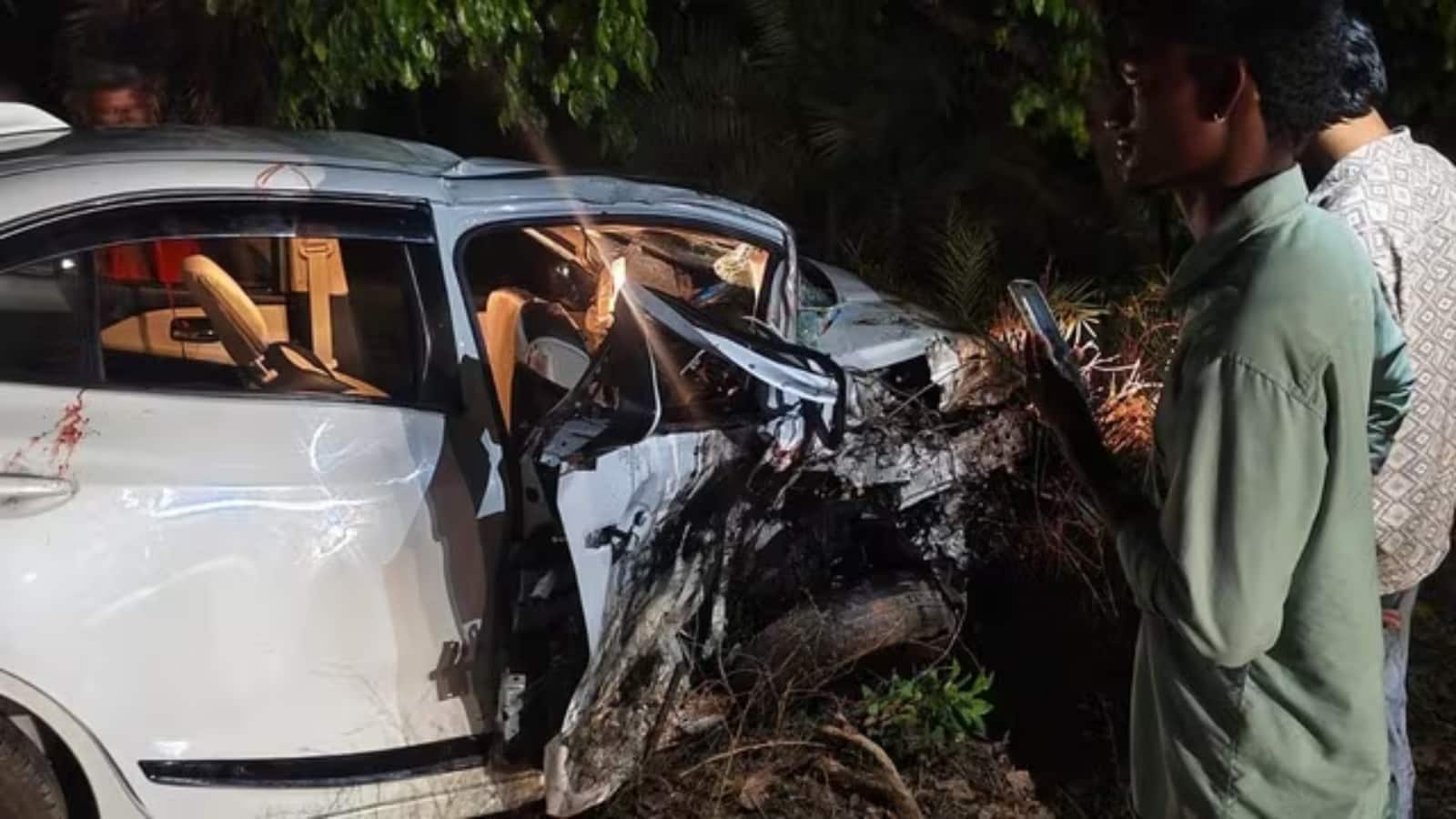 Chhattisgarh Road Accident: छत्तीसगढ़ में दर्दनाक हादसा, दो कारों की टक्कर में एक ही परिवार के 6 लोगों की मौत, 3 गंभीर रूप से घायल