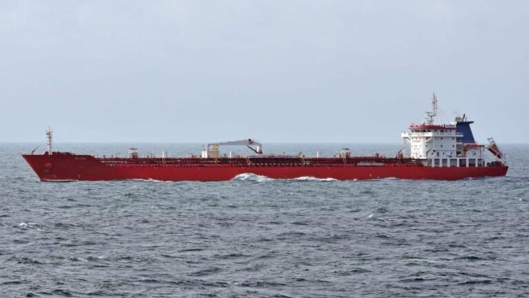 होर्मुज में अमेरिकी नाकेबंदी के बीच कैसे पार कर गया प्रतिबंधित चीनी टैंकर Rich Starry! इसमें क्या भरकर लाया गया?