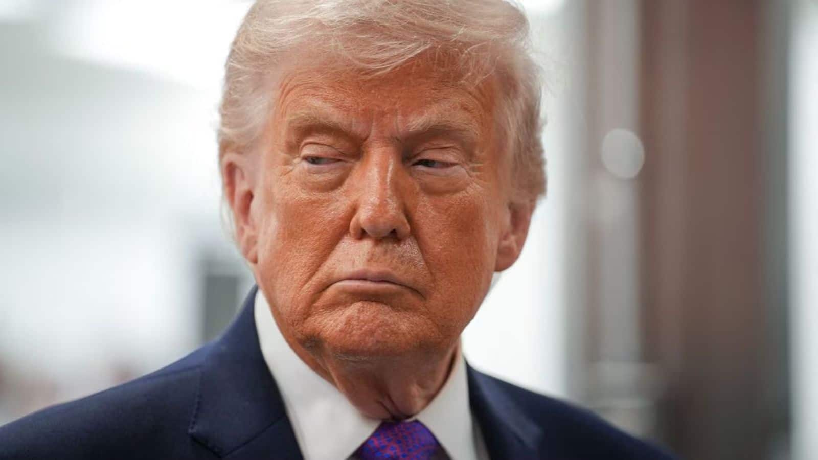 Donald Trump News: 'घुटनों के बल बैठकर माफी मांगनी चाहिए'; ईरान से अब गाली-गलौज पर उतरे ट्रंप, अमेरिकी नेताओं ने की तीखी आलोचना