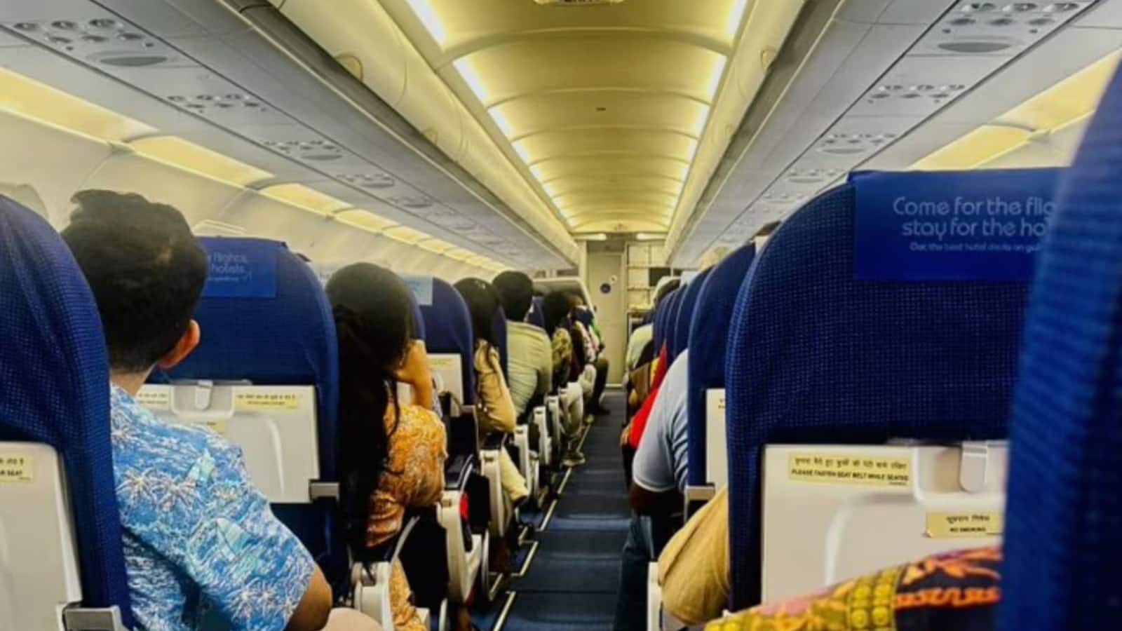 Airline Charges: एयरलाइंस को बड़ी राहत, फ्लाइट में 60% फ्री सीट देने का फैसला टला