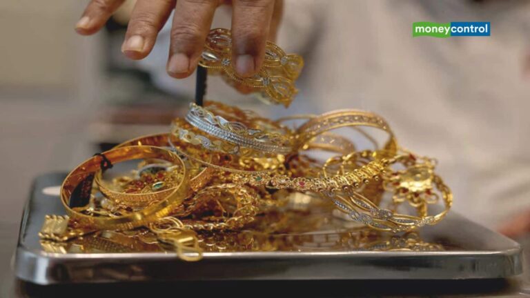 Gold- Silver Price: सोने-चांदी की कीमतों में तेजी, US-ईरान युद्ध सीजफायर को लेकर नई उम्मीद से मिला सपोर्ट, क्या यह है निवेश का सही समय