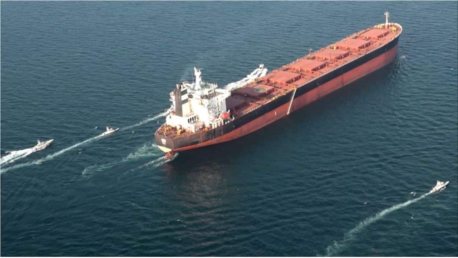 होर्मुज में ईरान ने दो जहाजों को अपने कब्जे में लिया, उनमें से एक आ रहा था गुजरात!