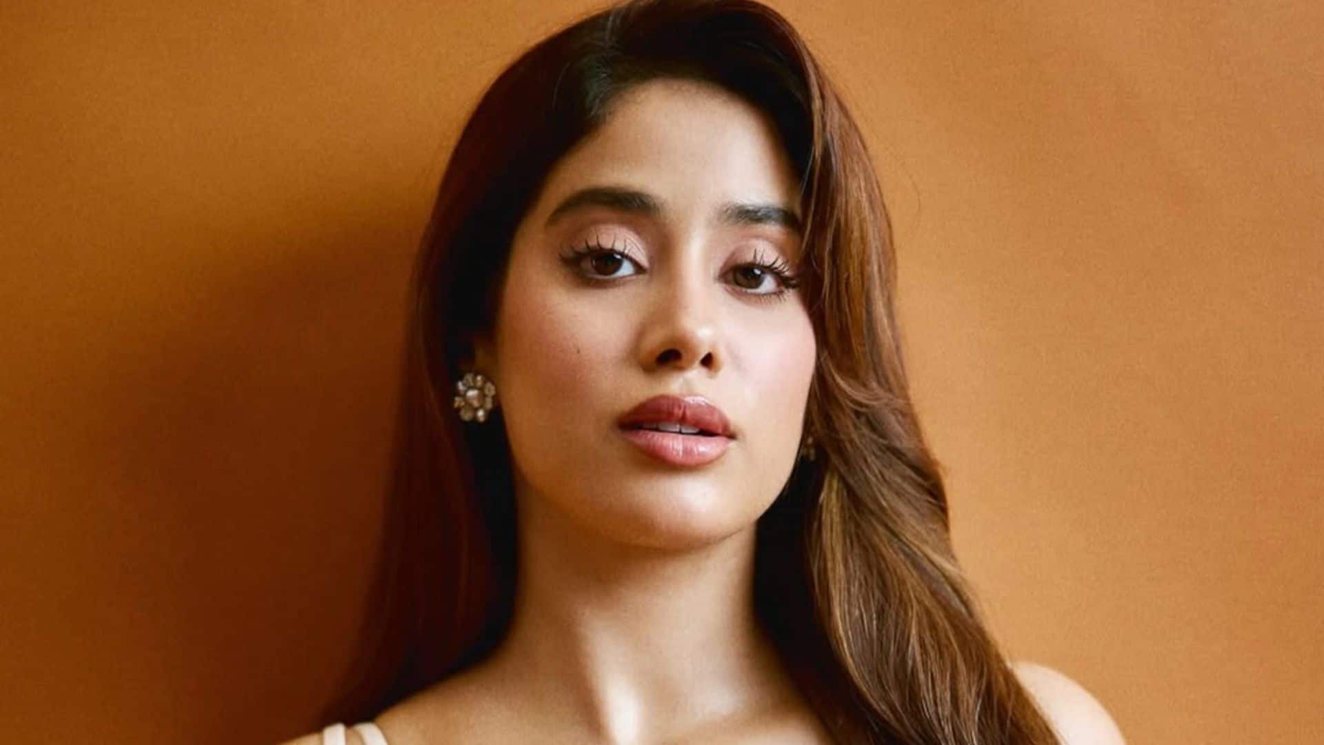 Janhvi Kapoor: शराब पीने पर जजमेंट पास करने वालों पर जान्हवी कपूर साधा निशाना, बोलीं- " मानसिक स्वास्थ्य का मुद्दा है..."