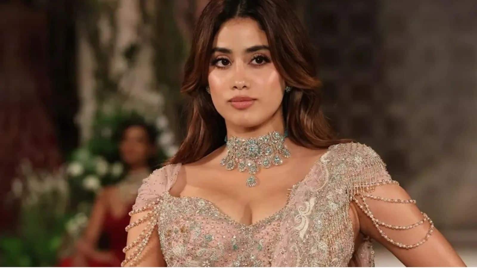 Janhvi Kapoor: कम उम्र में हुआ शॉकिंग एक्सपीरियंस, जाह्नवी कपूर ने अब जाकर खोला ये राज