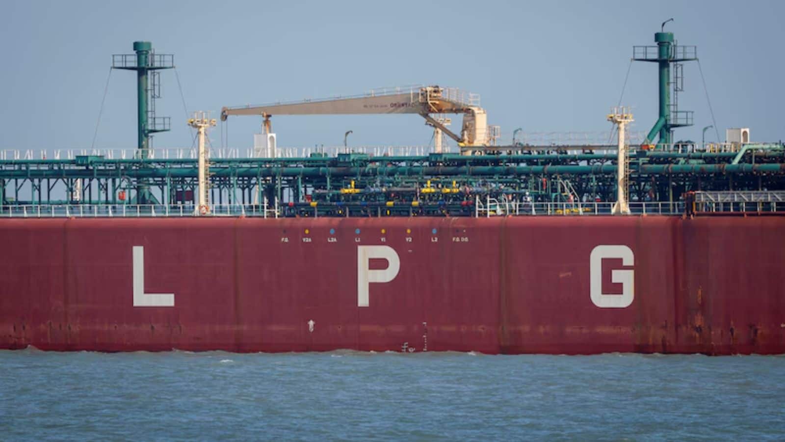 लंबा चलेगा LPG का संकट! सप्लाई बहाल होने में लग सकते हैं 3-4 साल, जानें  विदेशी सप्लायर्स ने क्या बताया