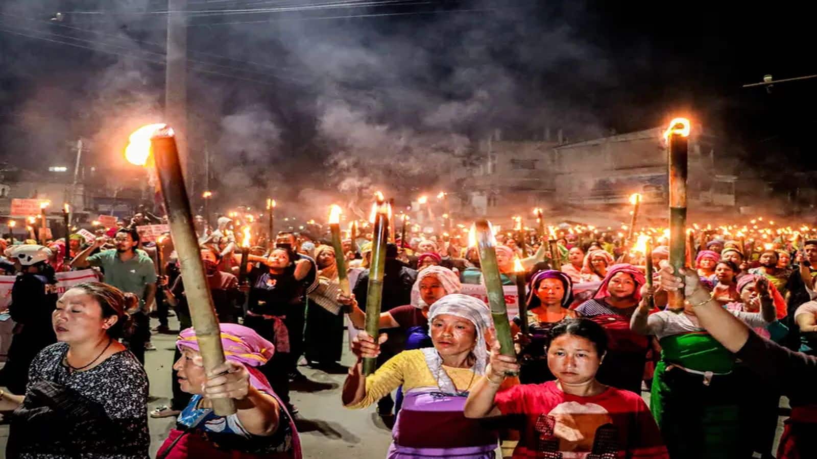 manipur Violence: मणिपुर में फिर भड़की हिंसा! क्या मशाल रैलियों में असामाजिक तत्व ले रहे हिस्सा? पुलिस का बड़ा दावा