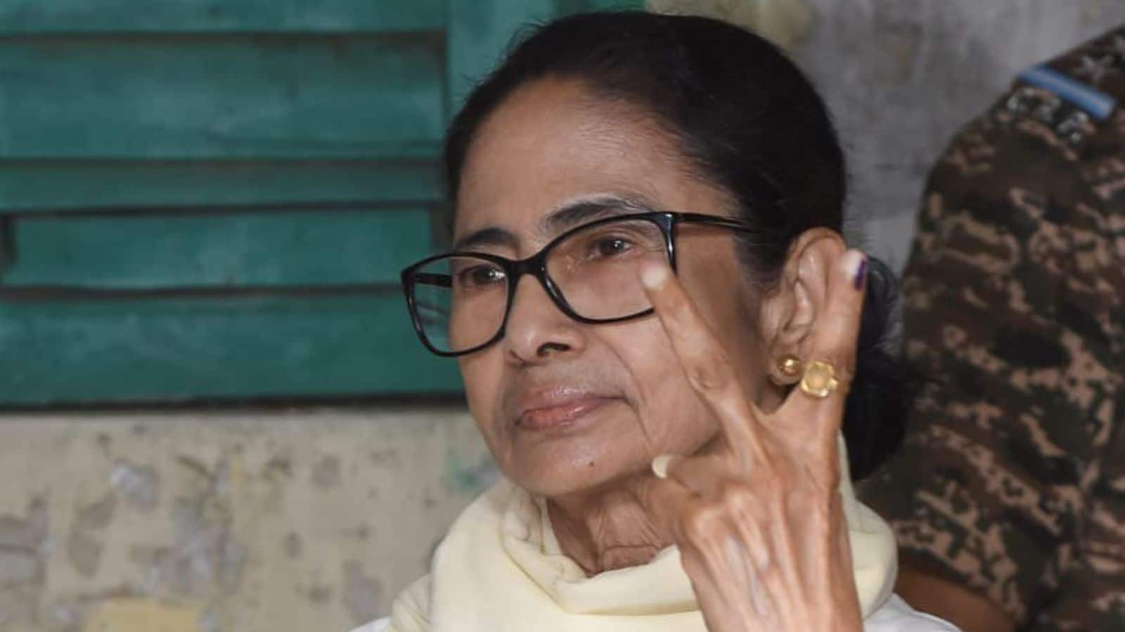 West Bengal Exit polls: इस एक एग्जिट पोल में ममता बनर्जी की बंपर वापसी पर बाकी सारे TMC को डराने वाले, देखिए poll of polls