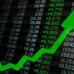 दिग्गज फर्म ने तोड़ा नाता फिर भी रॉकेट बना हुआ है ये शेयर, जानें क्या है वजह?