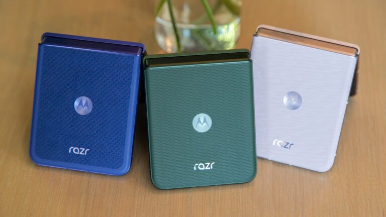 Motorola Razr 2026 सीरीज लॉन्च, मिलेगा 7 कलर ऑप्शन और प्रीमियम फीचर्स
