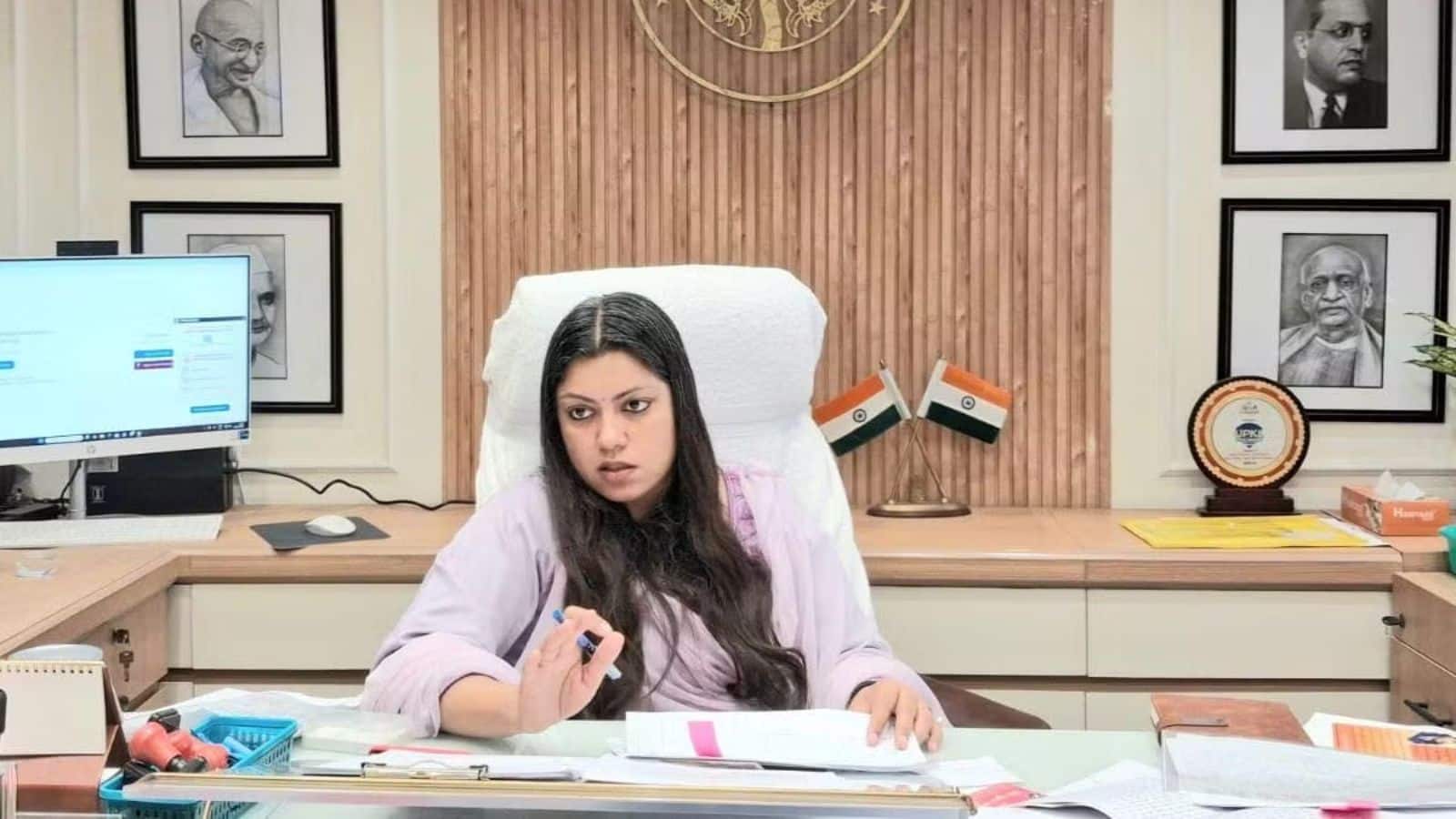 कौन हैं मेधा रूपम? नोएडा की DM और CEC ज्ञानेश कुमार की बेटी, मजदूरों के विरोध प्रदर्शन के बीच सुर्खियों में आईं
