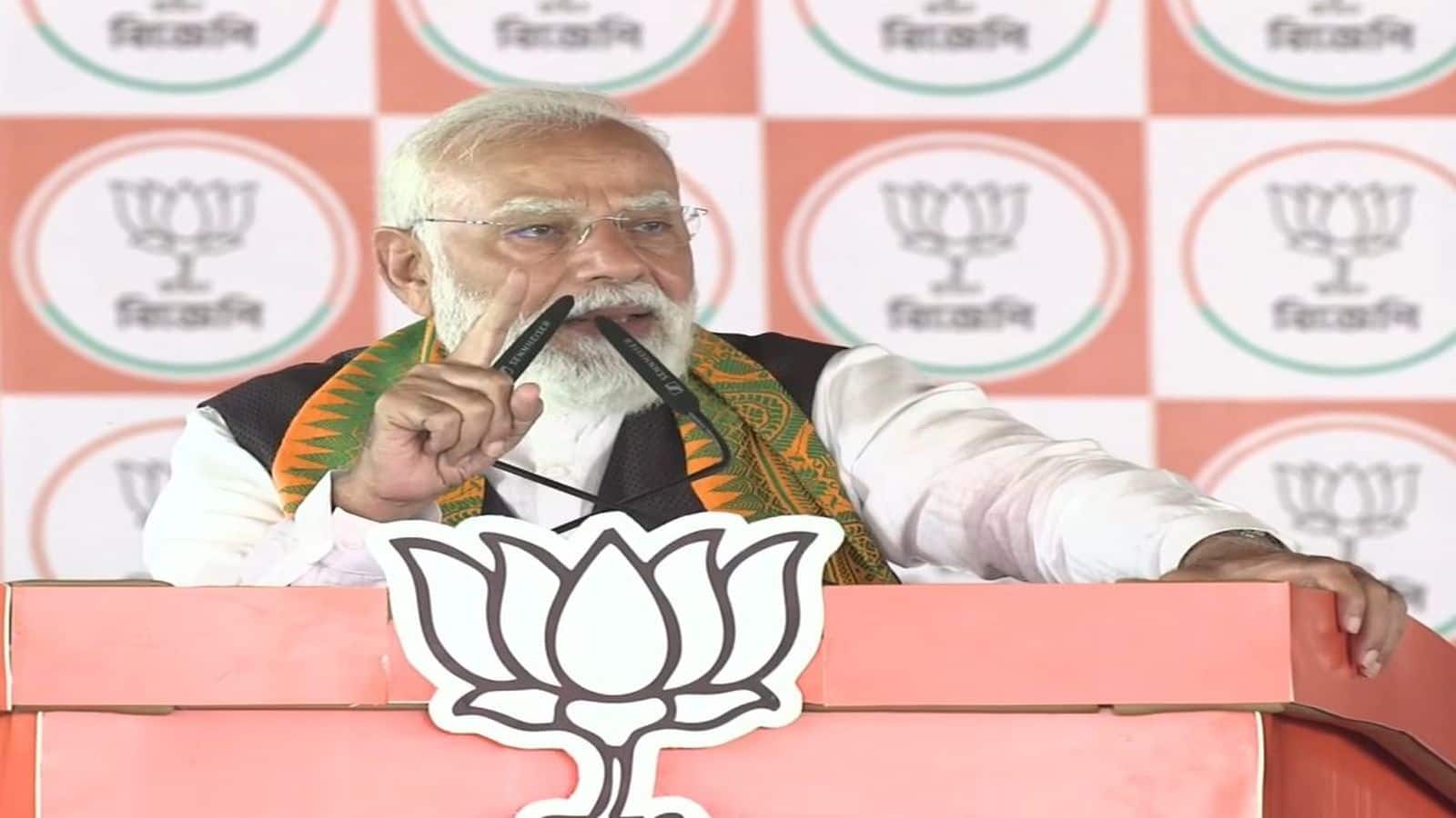 Bengal polls 2026: 'मदरसों के लिए ₹6,000 करोड़ दिए, लेकिन...'; ममता सरकार पर बरसे पीएम मोदी
