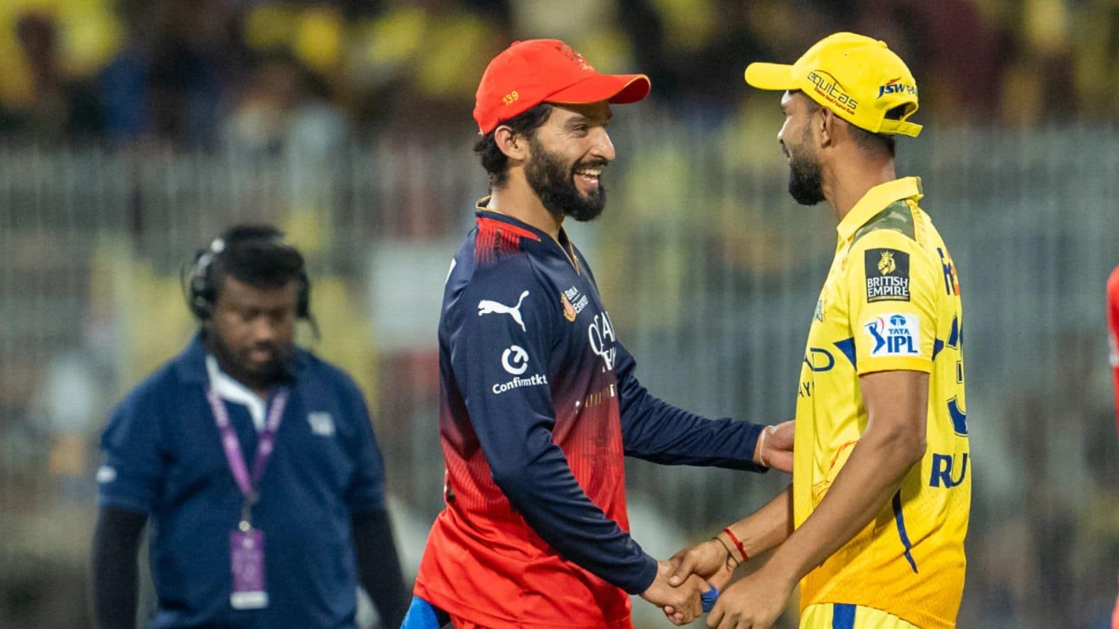 CSK vs RCB Pitch Report: क्या आरसीबी के खिलाफ खेलेंगे धोनी? जानें कैसी होगी प्लेइंग 11 और पिच रिपोर्ट