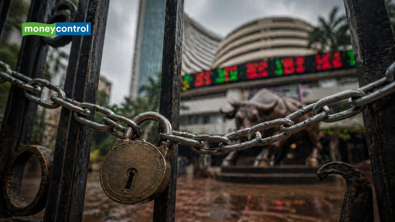 Stock market holiday: इस हफ्ते चार ही दिन खुलेगा शेयर बाजार, जानिए किस दिन रहेगी छुट्टी