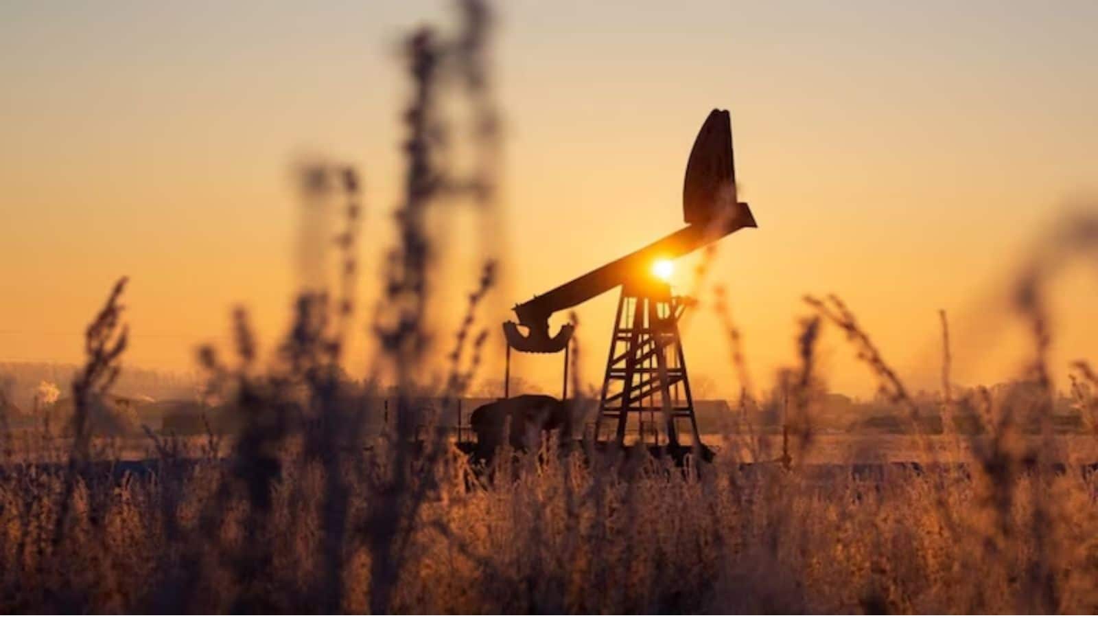 सीजफायर होने बाद भी ईरान युद्ध का असली आर्थिक दर्द अभी है बाकी, क्या बड़े मंदी की ओर है दुनिया? जानिए