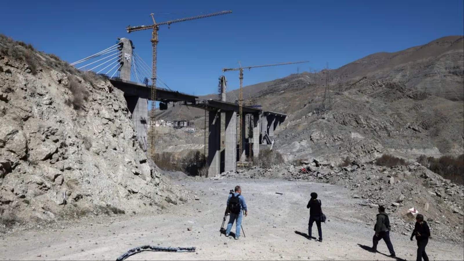 ईरान में अमेरिकी पायलट का हाई-वोल्टेज रेस्क्यू, भारी गोलीबारी के बीच दूसरे क्रू को बचाया; कमांडो ऑपरेशन रहा सफल