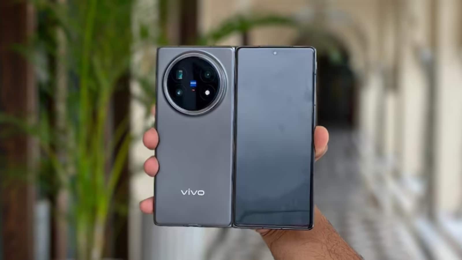 Vivo X Fold 6 के स्पेसिफिकेशन आएं सामने, मिलेगी 7000mAh की बड़ी बैटरी, जानें- लॉन्च डेट और कीमत