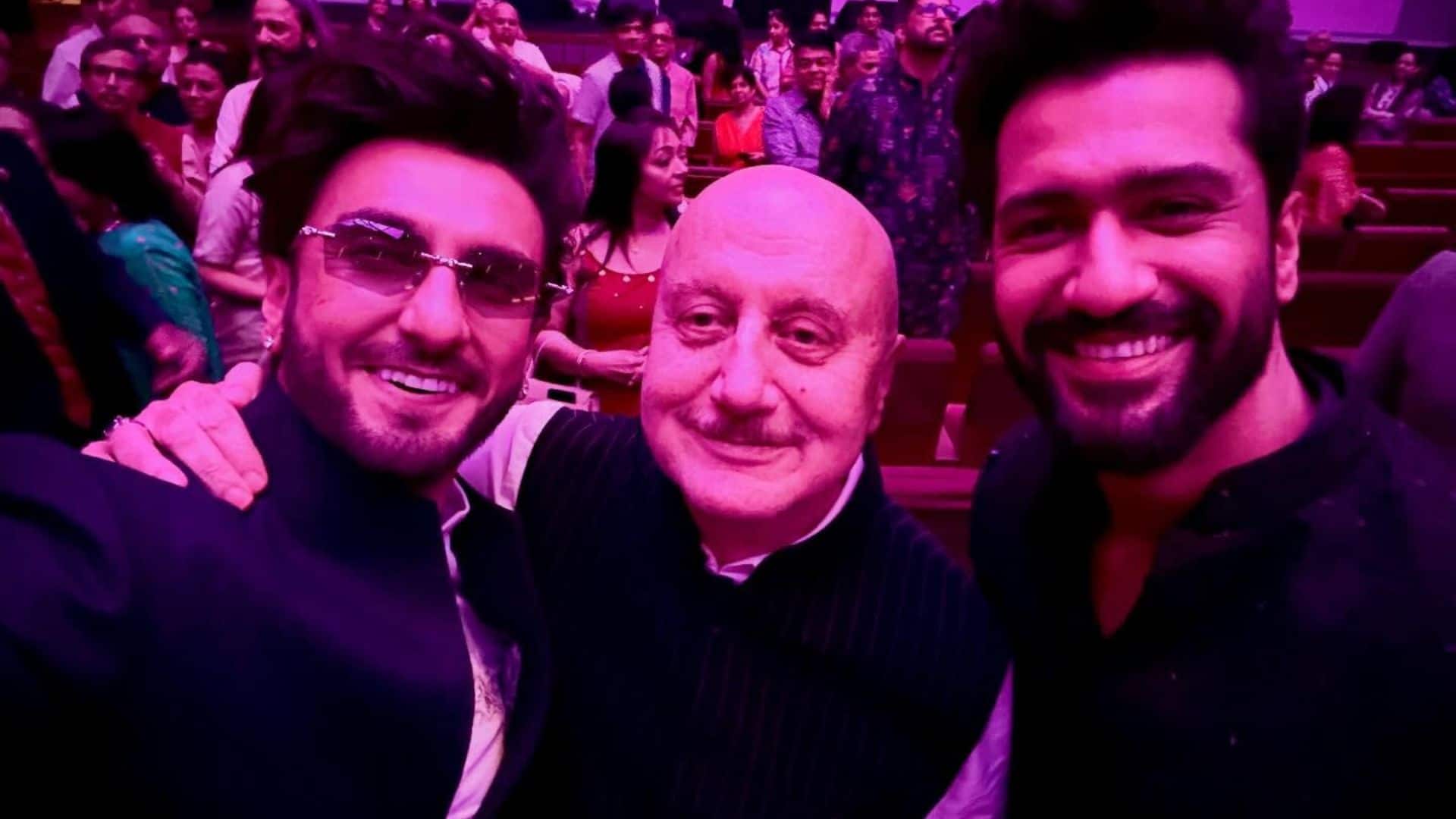 Anupam Kher: जब रणवीर-विक्की के साथ फ्रेम में आए अनुपम खेर, पोस्ट शेयर कर कही दिल जीतने वाली बात