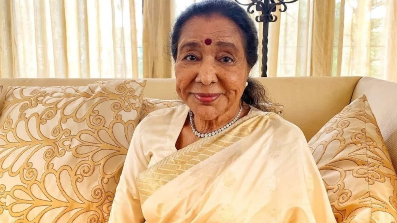 Asha Bhosale Death: सुरों की मल्लिका आशा भोसले ने दुनिया को कहा अलविदा, 12000 से ज्यादा गानों को दी आवाज