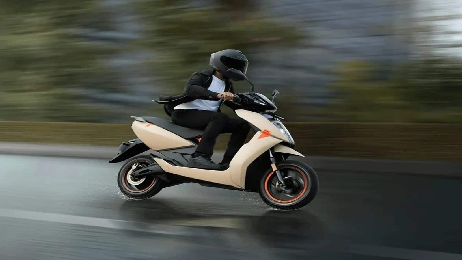 Stocks to BUY: एक साल में 200% की तेजी, अब 32% और चढ़ेगा यह ऑटो शेयर; Emkay ने जताया भरोसा