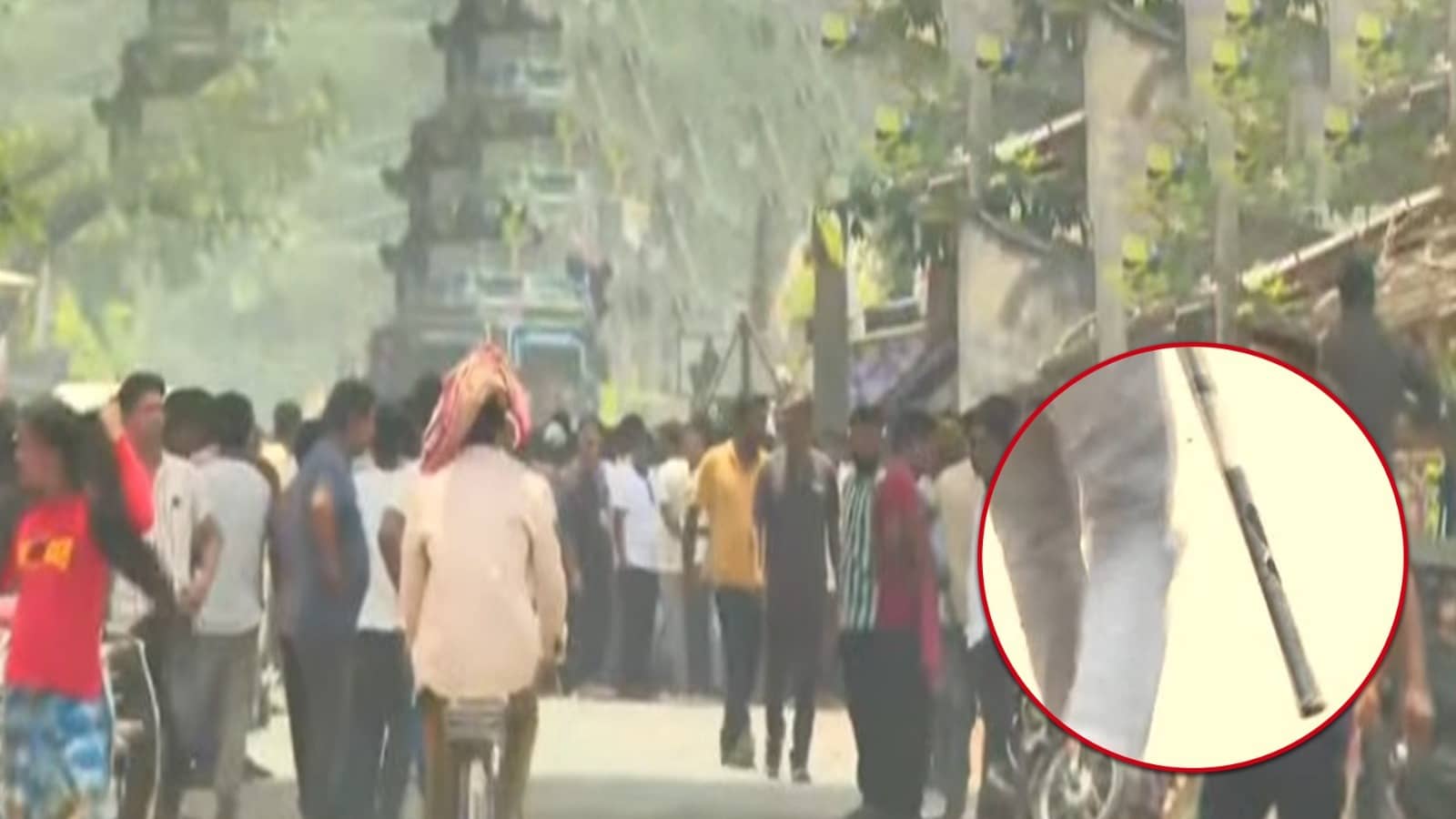 VIDEO: धक्का-मुक्की, हाथापाई और कैमरा बंद करने की कोशिश... मुर्शिदाबाद में चुनाव कवरेज के दौरान रिपब्लिक की रिपोर्टर से गुंडों की बदसलूकी!