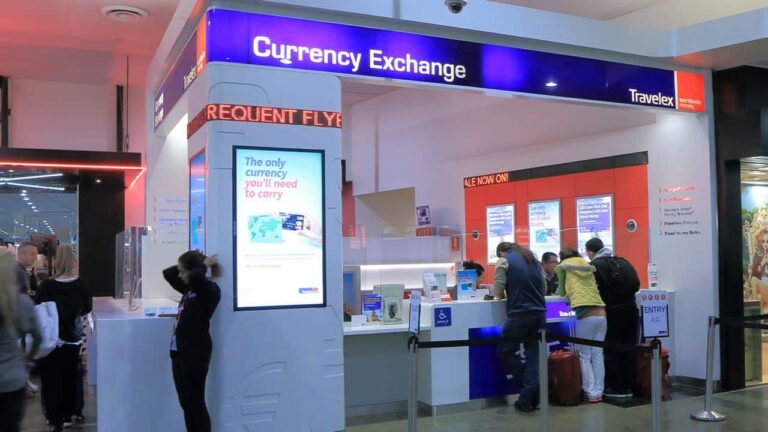 RBI: इमिग्रेशन के बाद कर सकेंगे रुपये को फॉरेन करेंसी में एक्सचेंज, भारतीय निवासियों को भी मिलेगी ये सर्विस
