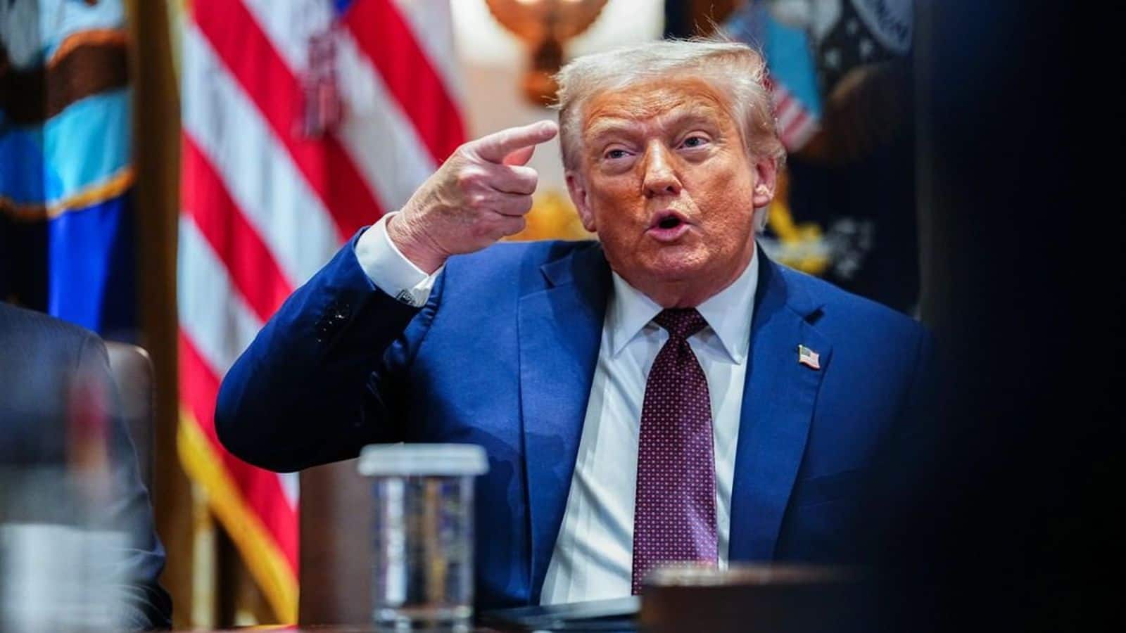 US-Iran War: ईरान पर फिर बड़े हमले की तैयारी में ट्रंप, आज होर्मुज में ईरानी बंदरगाहों की नाकेबंदी शुरू करेगी अमेरिकी सेना