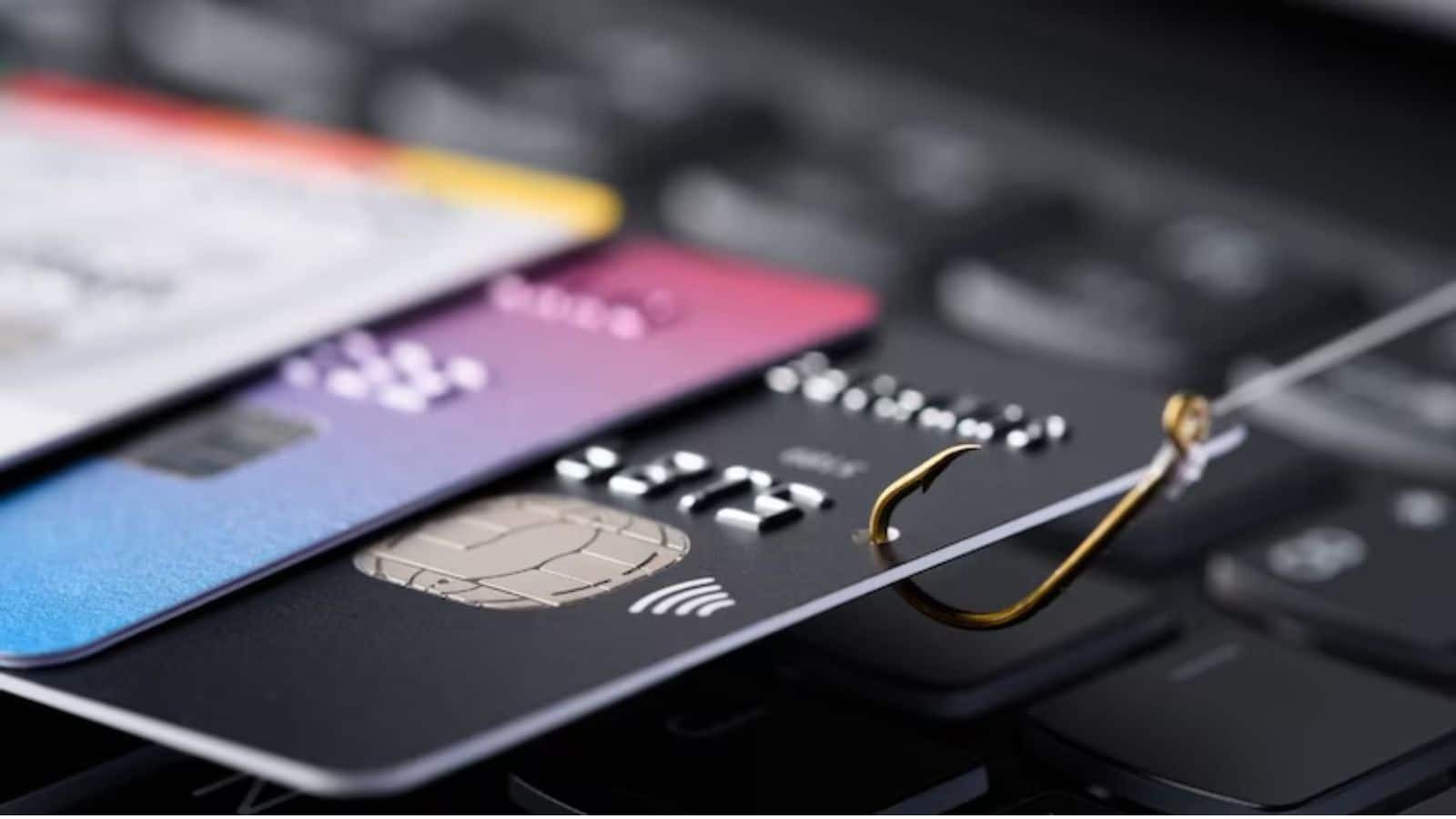 Credit Card का ‘मिनिमम ड्यू’ है सबसे बड़ा जाल! छोटी रकम भरकर भी कैसे बढ़ता जाता है कर्ज?