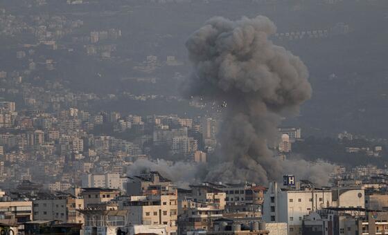 लेबनान में इसराइली हवाई हमलों से व्यापक तबाही, स्वास्थ्य व्यवस्था पर भारी दबाव