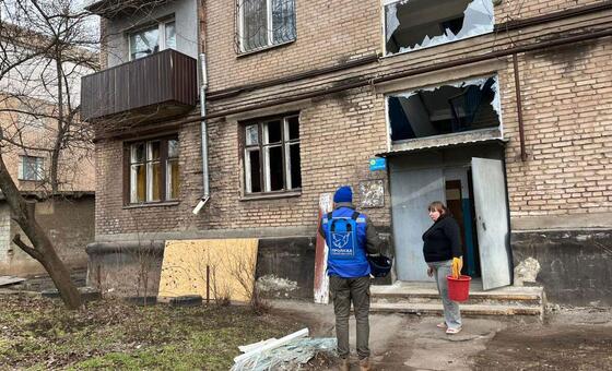 यूक्रेन: 'अपना जीवन जीने की कोशिश कर रहे नागरिकों पर घातक हमले रोकने होंगे'