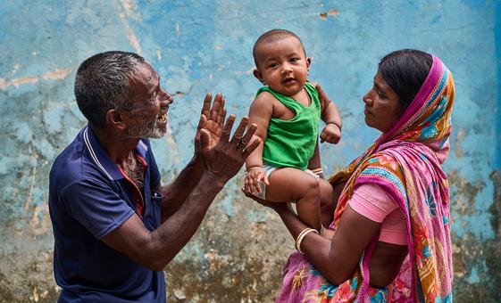 घटती प्रजनन दर का मतलब आर्थिक गिरावट नहीं