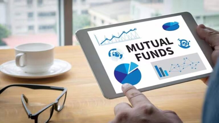 Mutual Funds: म्यूचुअल फंड्स में निवेश करना चाहते हैं? सबसे ज्यादा रिटर्न देने वाले इन पांच फंडों के बारे में जान लीजिए
