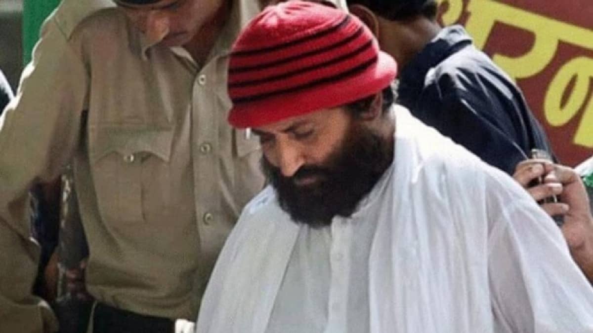 आसाराम के बेटे नारायण साईं का हुआ तलाक, पत्नी जानकी ने मांगे थे 5 करोड़, कोर्ट ने इतने रुपये में तय की एलिमनी