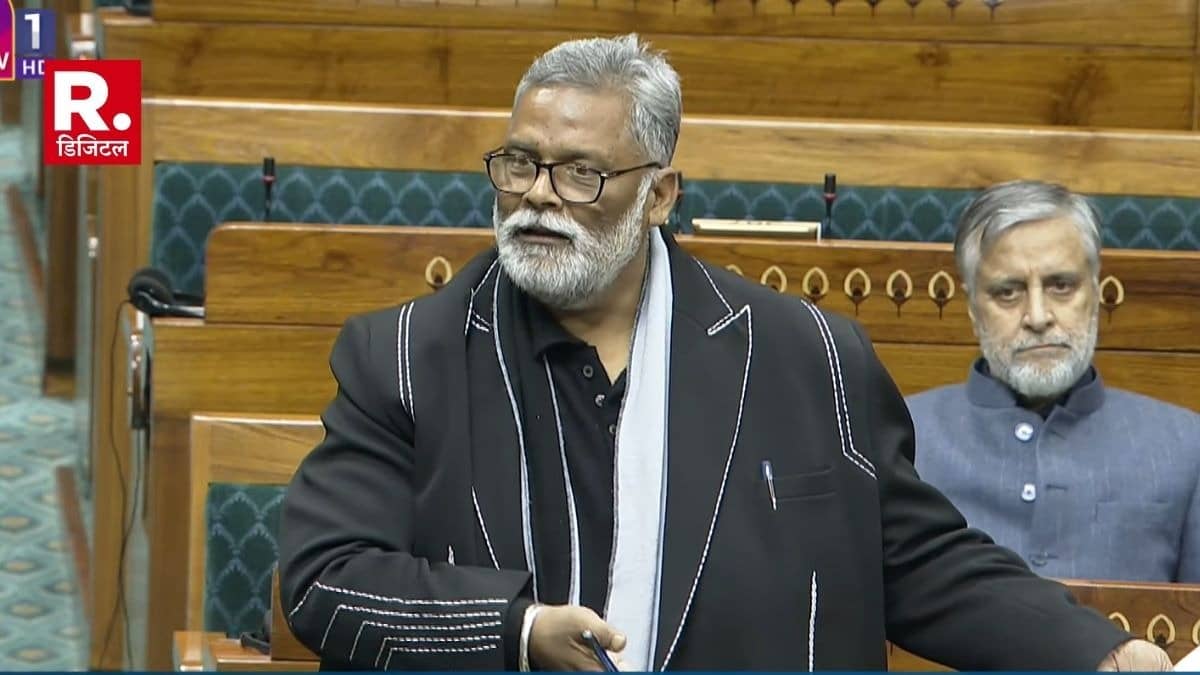 Bihar: 'गिद्ध दृष्टि किसकी है? नेता के रूम के वगैर 90% महिलाएं राजनीति नहीं...', पप्पू यादव की आपत्तिजनक टिप्पणी के बाद आया सियासी भूचाल