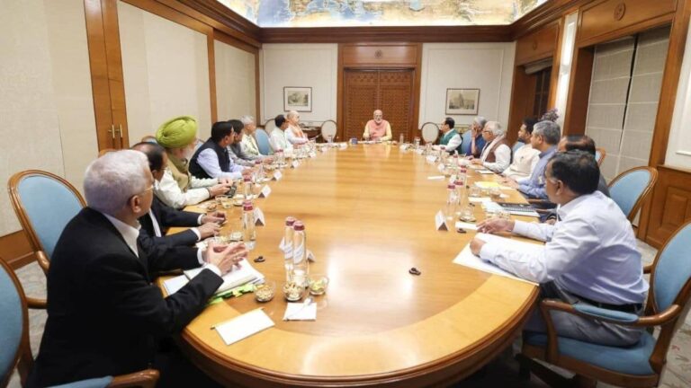 CCS Meeting: मिडिल ईस्ट संकट के बीच PM मोदी ने की CCS बैठक, कई अहम मुद्दों पर हुई चर्चा, LNG/LPG सप्लाई को लेकर कही ये बात