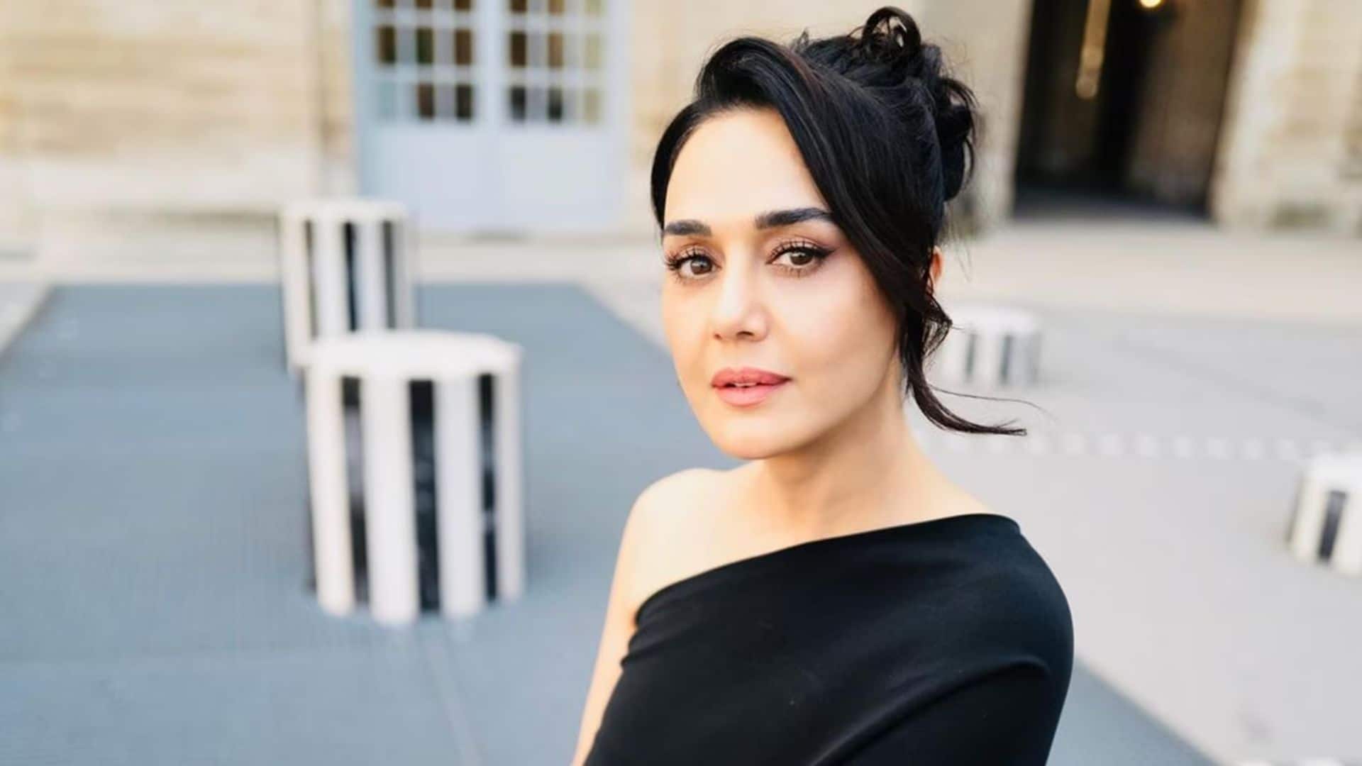 Preity Zinta ने प्राइवेसी पर तोड़ी चुप्पी, बोलीं- ‘मैं कोई शोपीस नहीं, पैपराजी का पीछा करना डरावना लगता है’