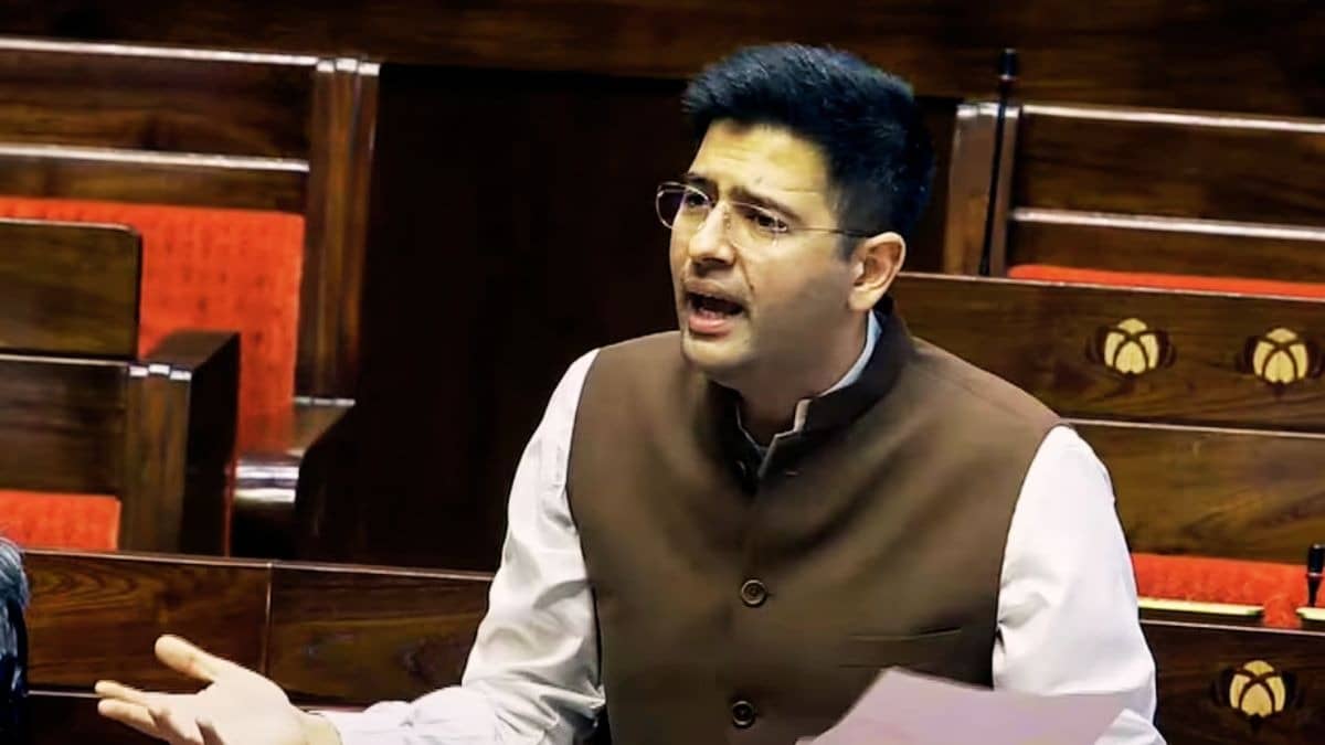 'क्या मैंने कोई अपराध किया?', BJP में शामिल होने के दावों के बीच 2:40 मिनट के वीडियो में राघव चड्ढा ने सब बोल दिया, कहा- वक्त आने पर सैलाब...