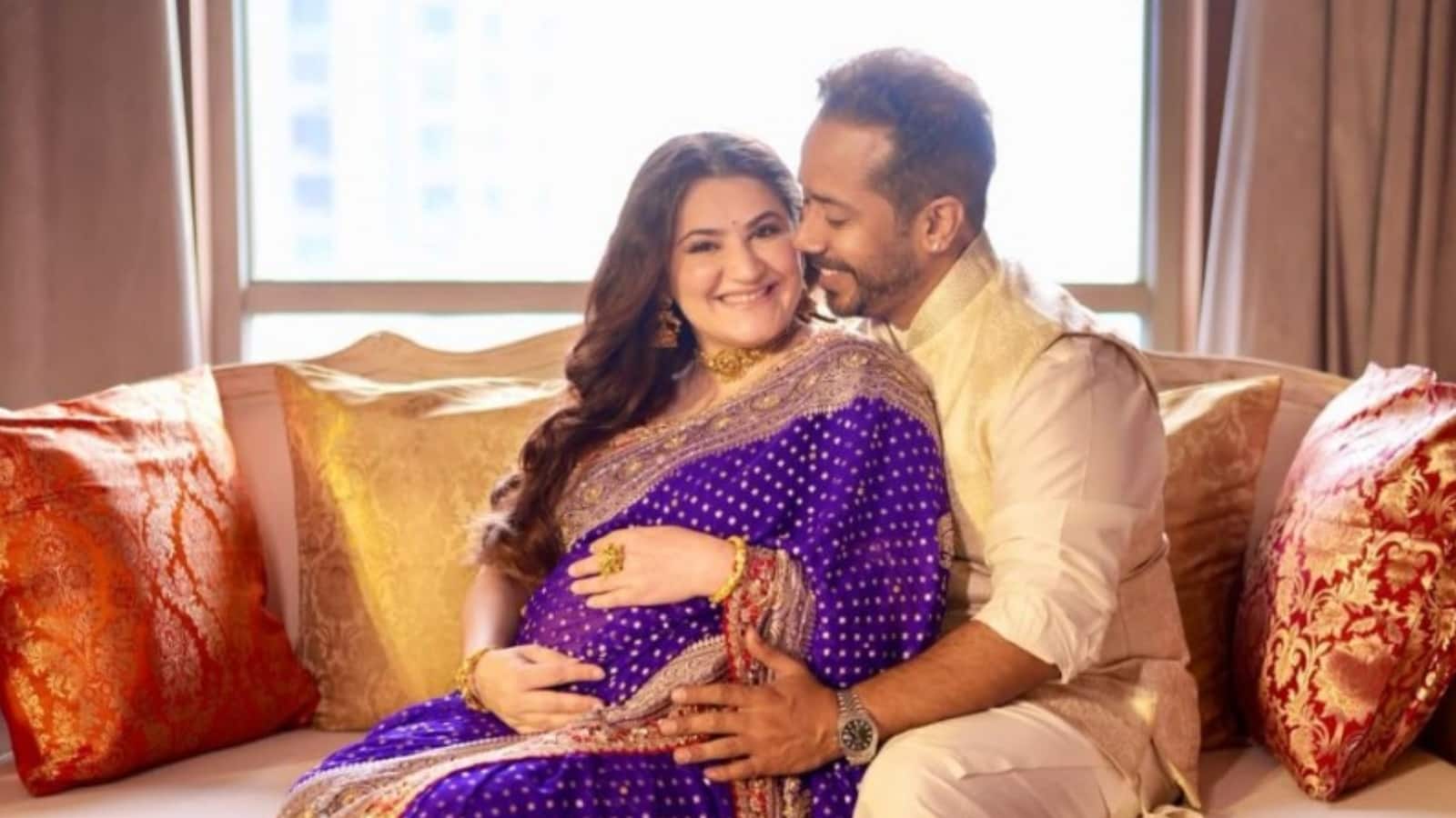 Shivaleeka-Abhishek: बेटी की मां बनीं 'खुदा ऑफिज' एक्ट्रेस शिवलिका ओबेरॉय, निर्देशक अभिषेक पाठक ने शेयर की पोस्ट