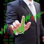 Share Markets: मार्च में बड़ी गिरावट के बाद सस्ते मिल रहे शेयर, क्या यह निवेश का सही वक्त है?