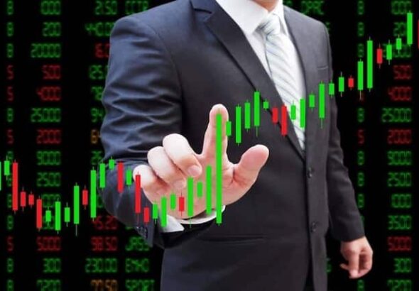 Share Markets: मार्च में बड़ी गिरावट के बाद सस्ते मिल रहे शेयर, क्या यह निवेश का सही वक्त है?