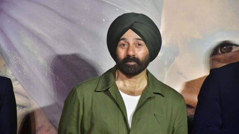 Sunny Deol: 42 साल के करियर में पहली बार सनी देओल का दिखेगा ऐसा अवतार,  ज्योतिका के साथ मिलाया हाथ