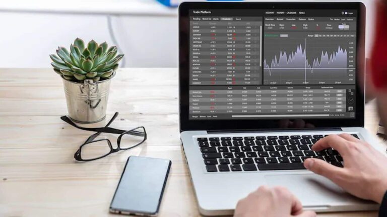 Trading Plan: बाजार का ओवरऑल ट्रेंड अभी भी मजबूत, गिरावट में खरीदारी की रणनीति करेगी काम